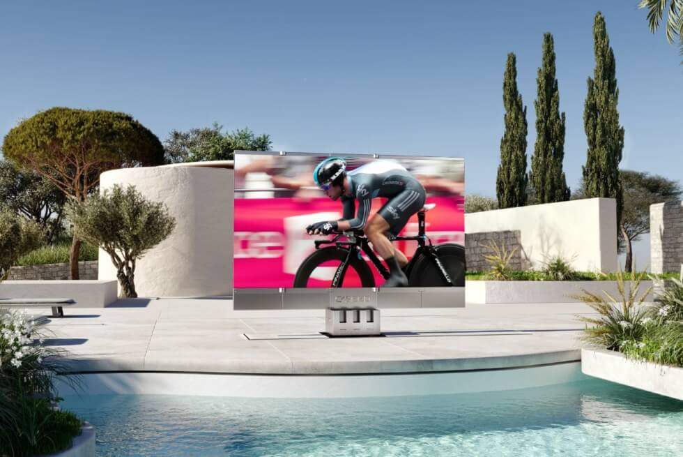 C-SEED HLR 201: A Massive Outdoor TV That Folds And Stores Undergound