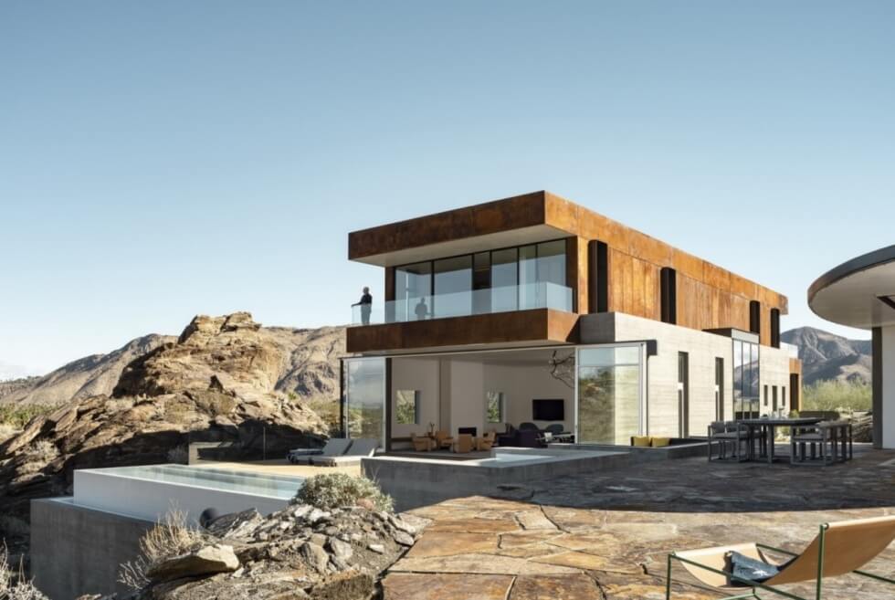 The Ridge Mountain Residence Frames Dramatic Vistas of Untouched Palm Springs