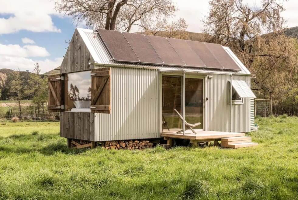 Unplug From The Modern World At The Off-Grid Kerer? Retreat