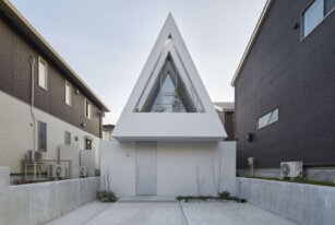 House In Yokohama