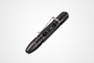 Weltool M6-Mini LED Flashlight