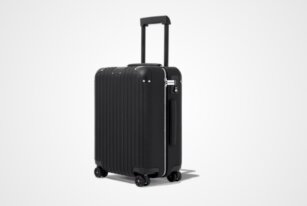 RIMOWA Distinct