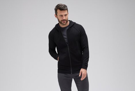 Unbound Merino X Carryology Meili Travel Hoodie