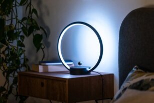 The Levitos Ring Lamp