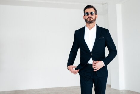 Designed by Freepik (https://www.freepik.com/free-photo/portrait-handsome-confident-stylish-hipster-lambersexual-model-sexy-modern-man-dressed-black-elegant-suit-fashion-male-posing-studio-white-background-sunglasses_28743103.htm#fromView=search&page=1&position=1&uuid=81b9e7c7-b1af-4d38-bf49-4c12f6c4bcba)