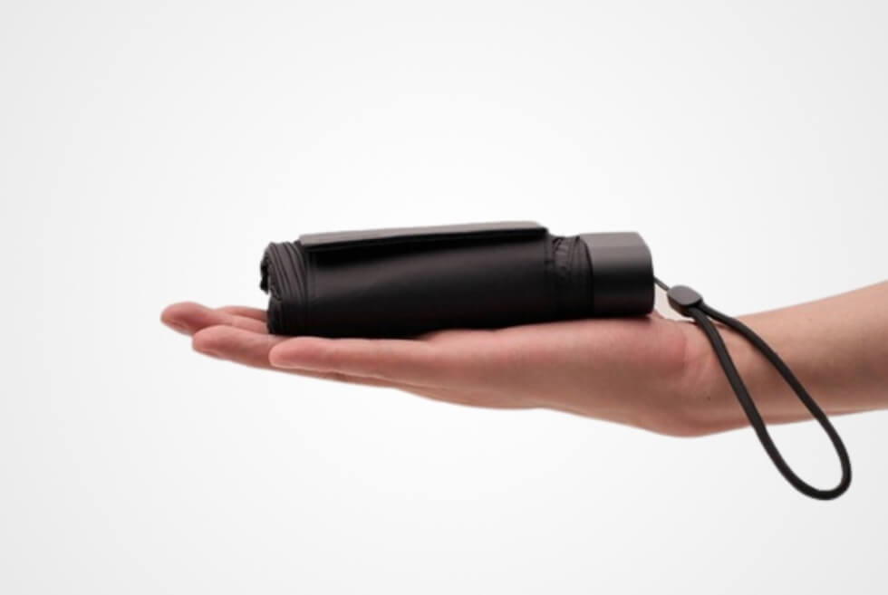 Flat & Thin Simprella Offers Robust Rain & Sun Protection