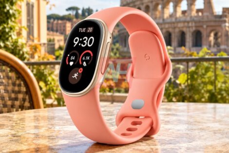 The Fitbit Edge, as shown in leaked renders. Image by Android Headlines