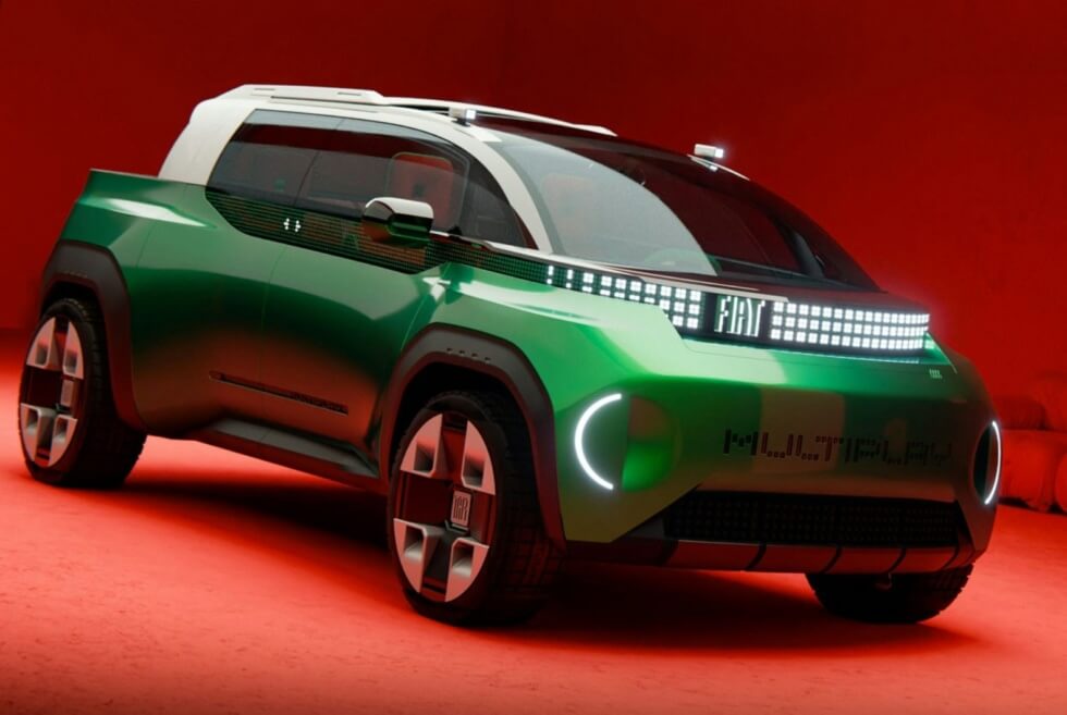 Green Fiat Multiplay Concept shown in its flexible family-vehicle configuration